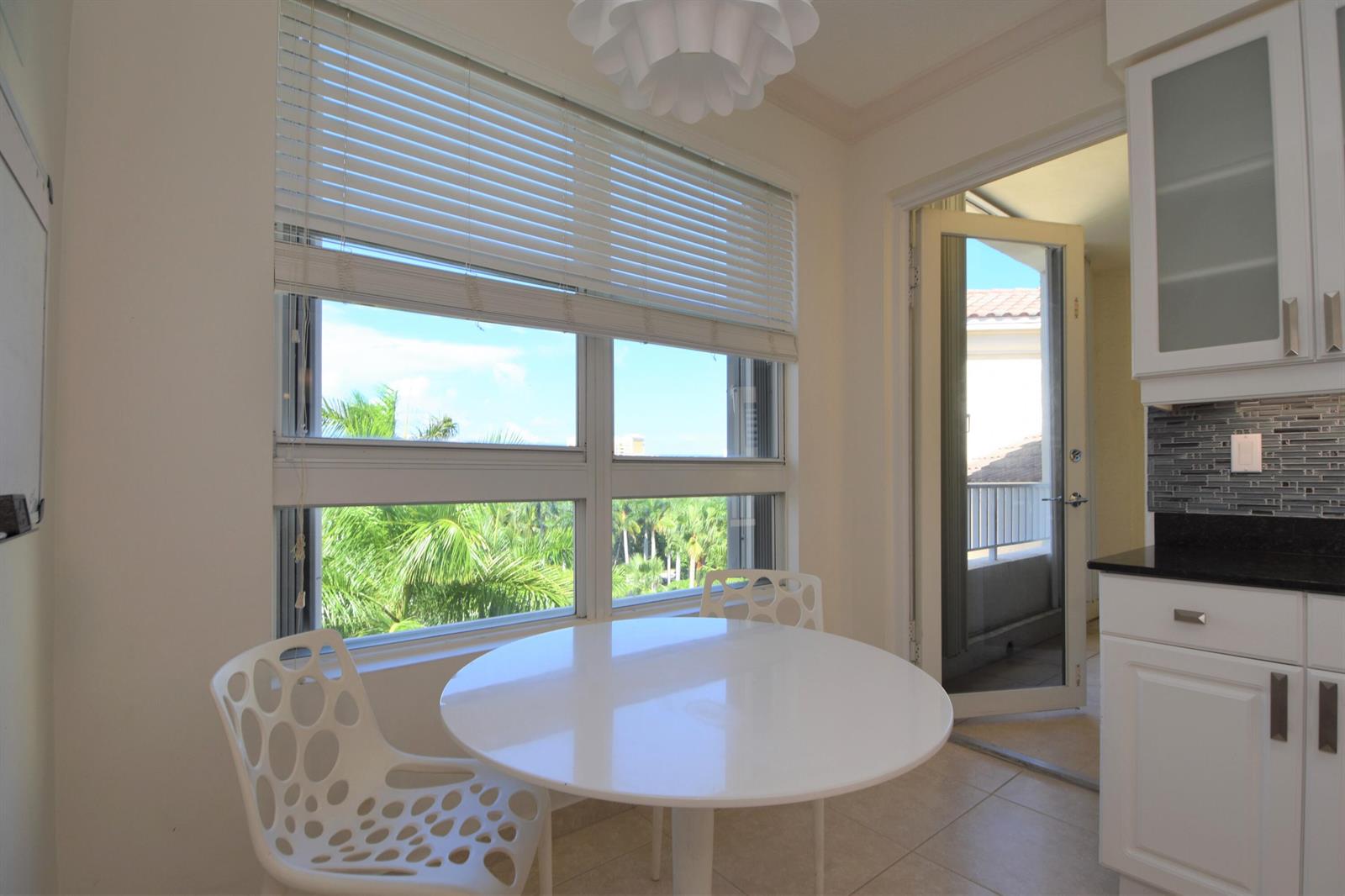 707 CRANDON Boulevard # 8 Unit: PH-8