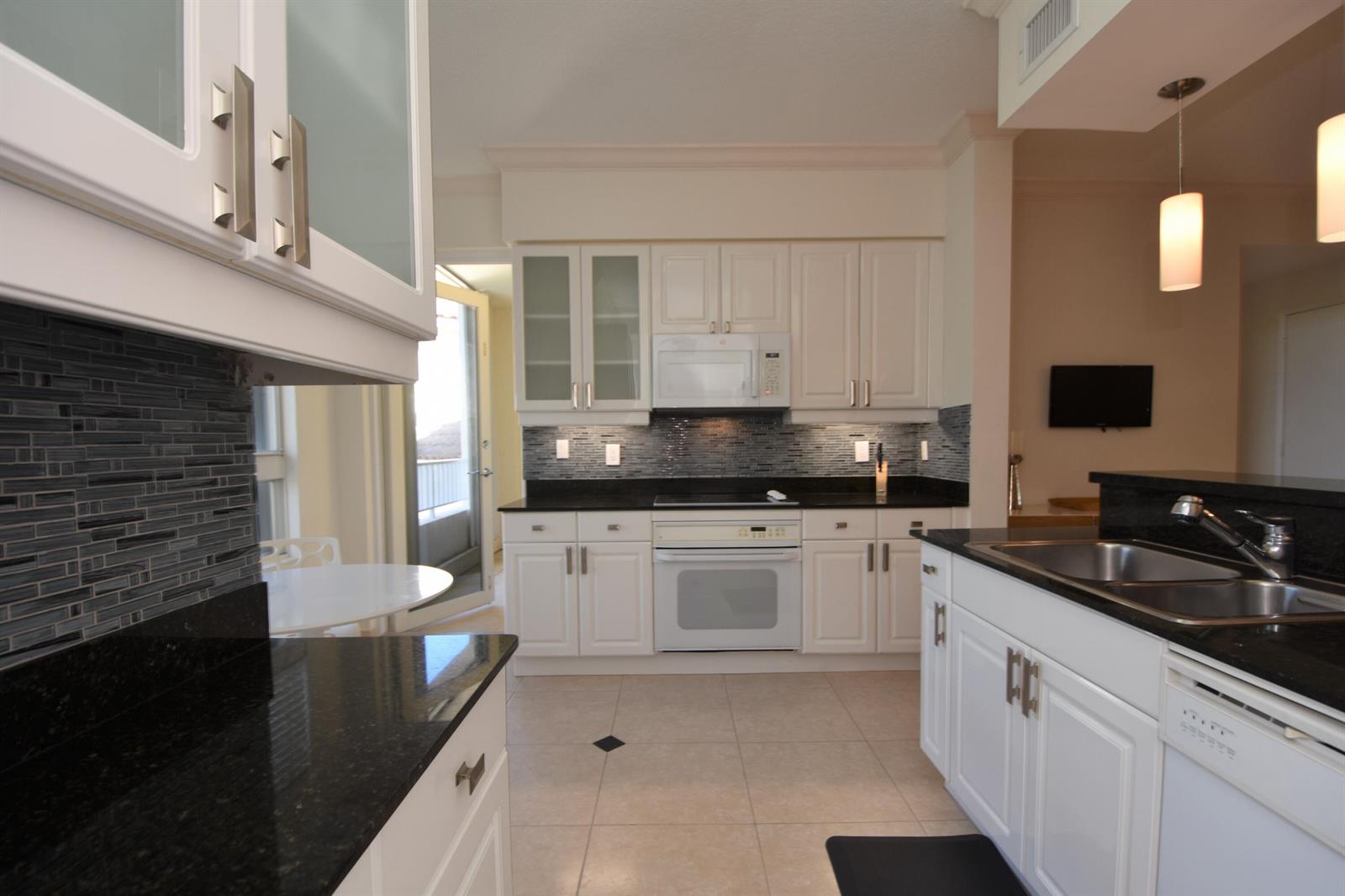 707 CRANDON Boulevard # 8 Unit: PH-8