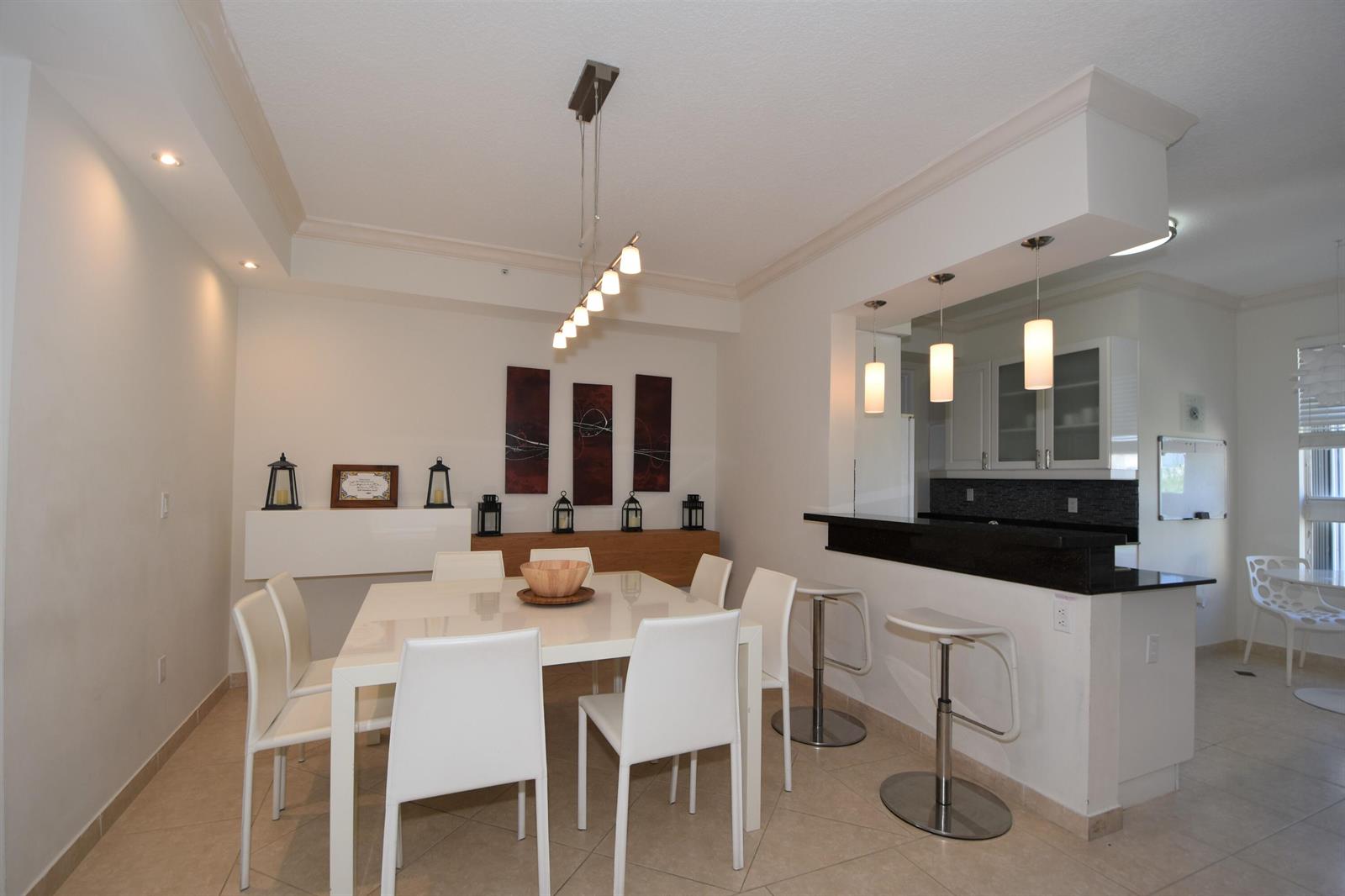 707 CRANDON Boulevard # 8 Unit: PH-8