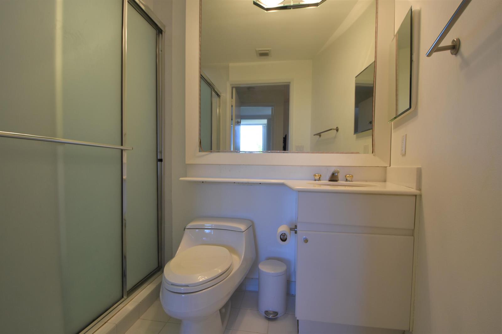 707 CRANDON Boulevard # 8 Unit: PH-8