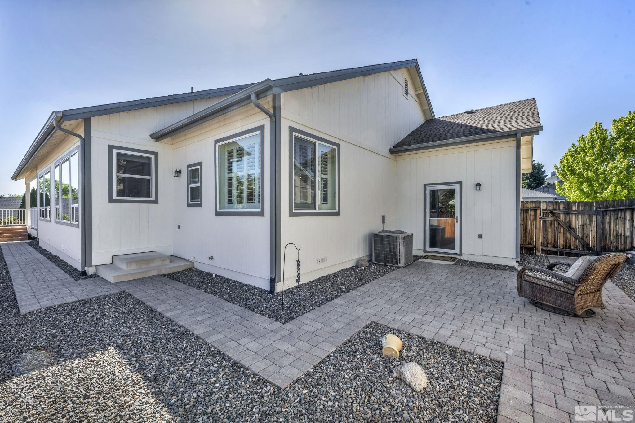 860 Valley Crest Drive