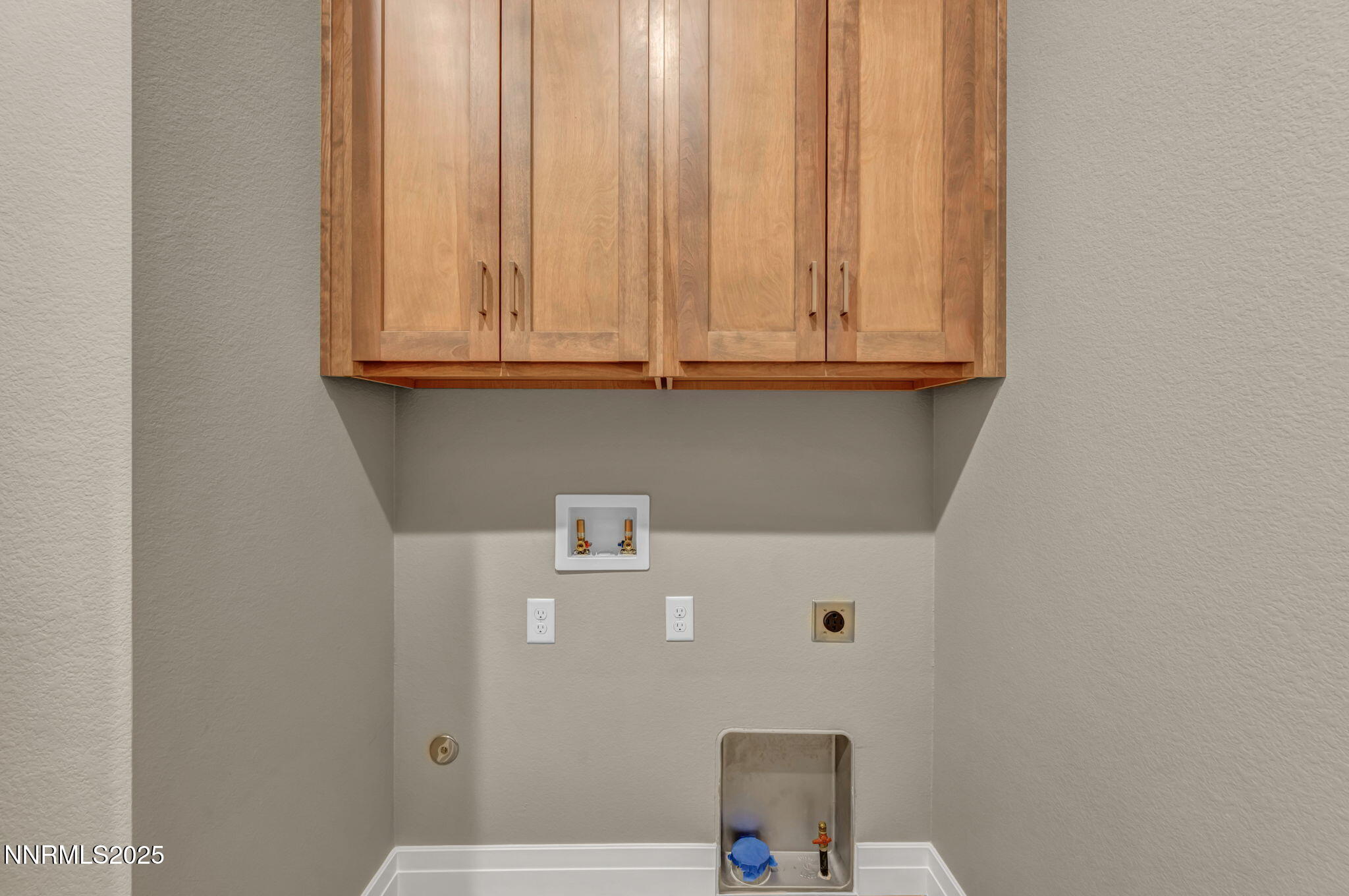 3863 Cambria Lp