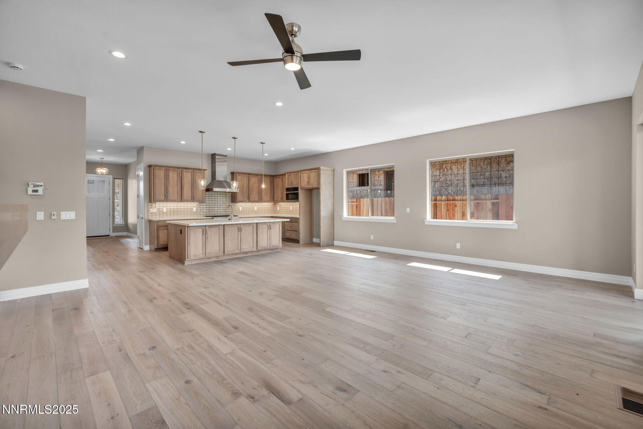 3863 Cambria Lp
