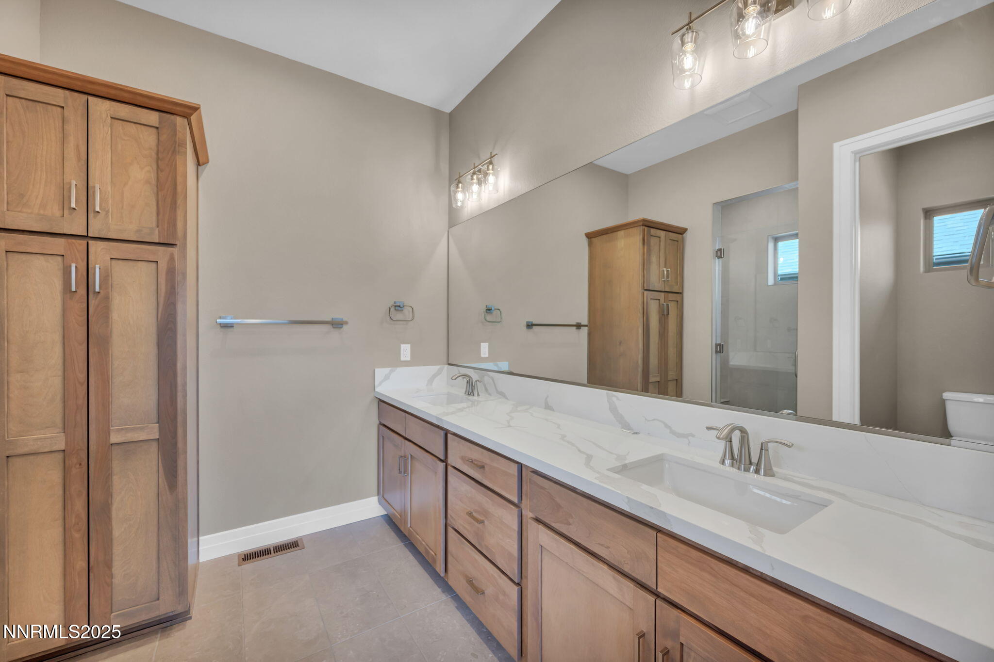 3863 Cambria Lp