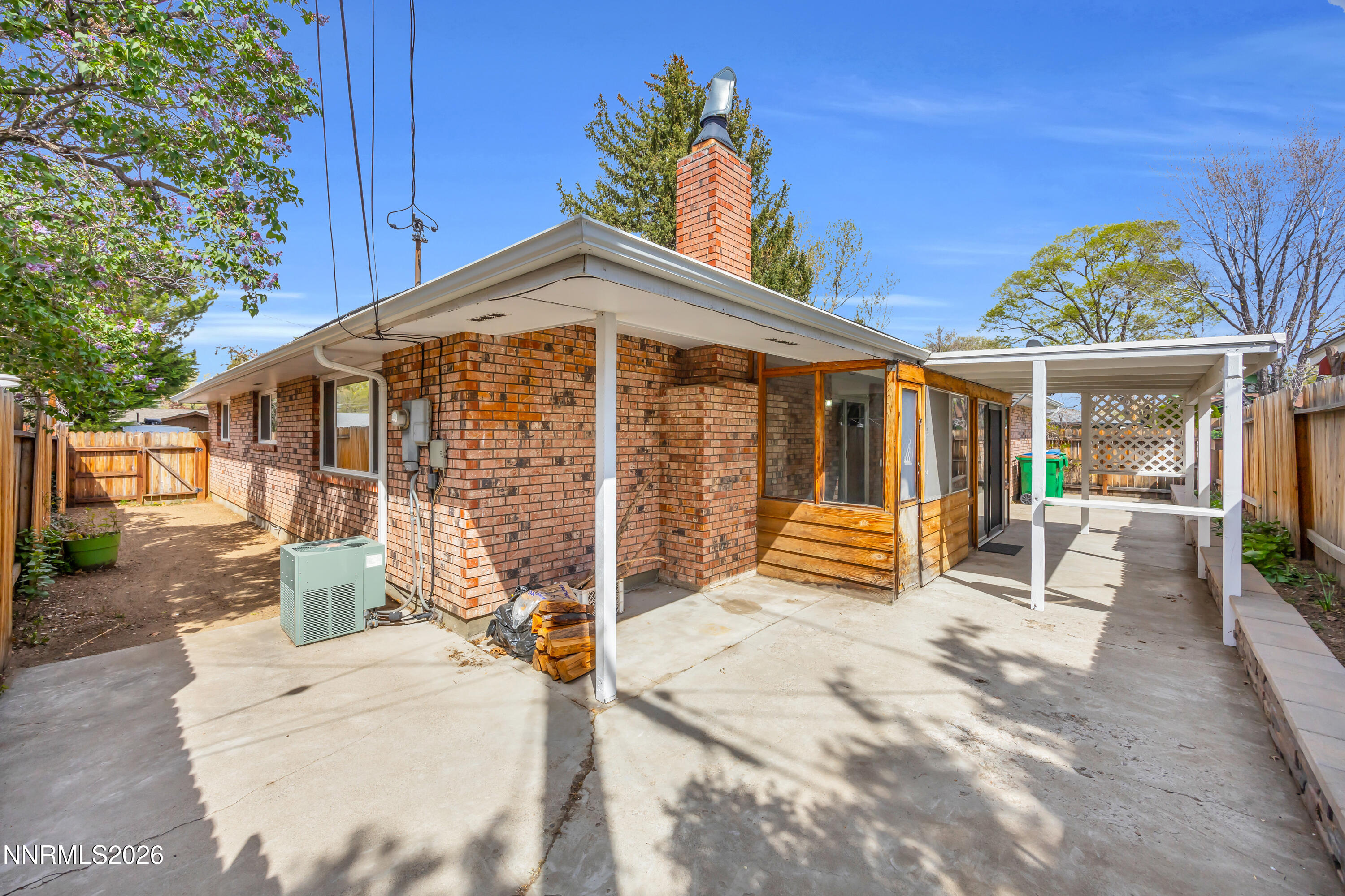 602 Poplar Street