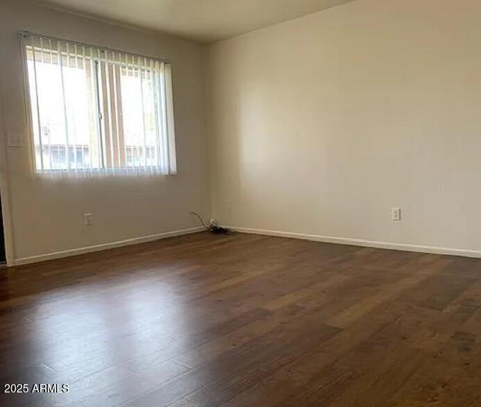 2118 W BELMONT Avenue