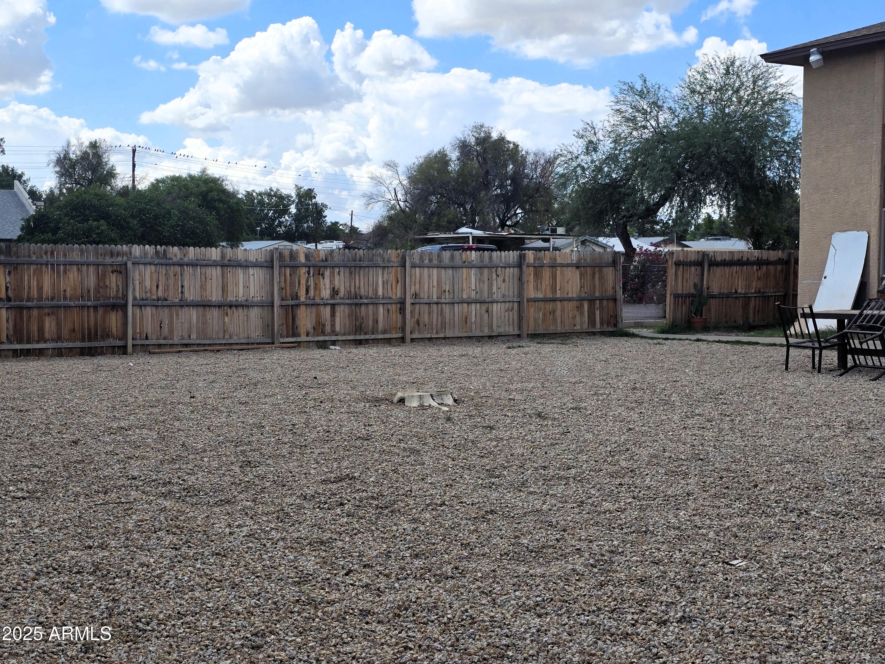 2118 W BELMONT Avenue