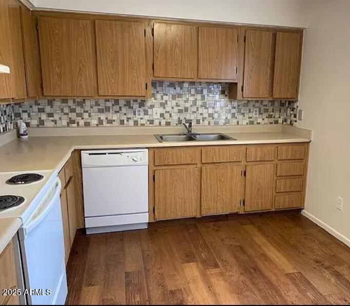 2118 W BELMONT Avenue