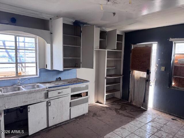 554 W RIO SALADO Parkway