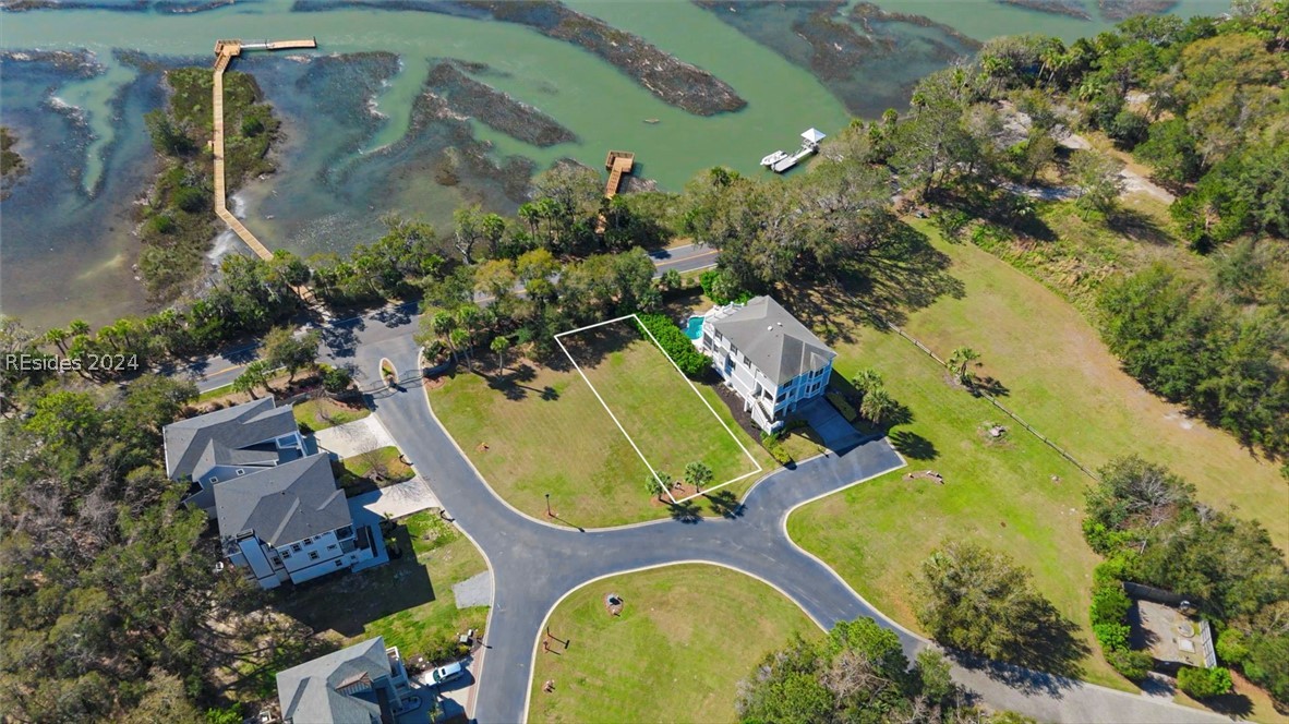 17 Shear Water Dr