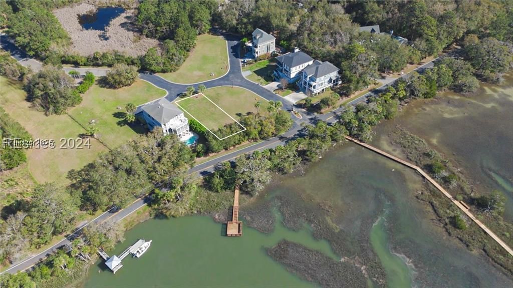 17 Shear Water Dr