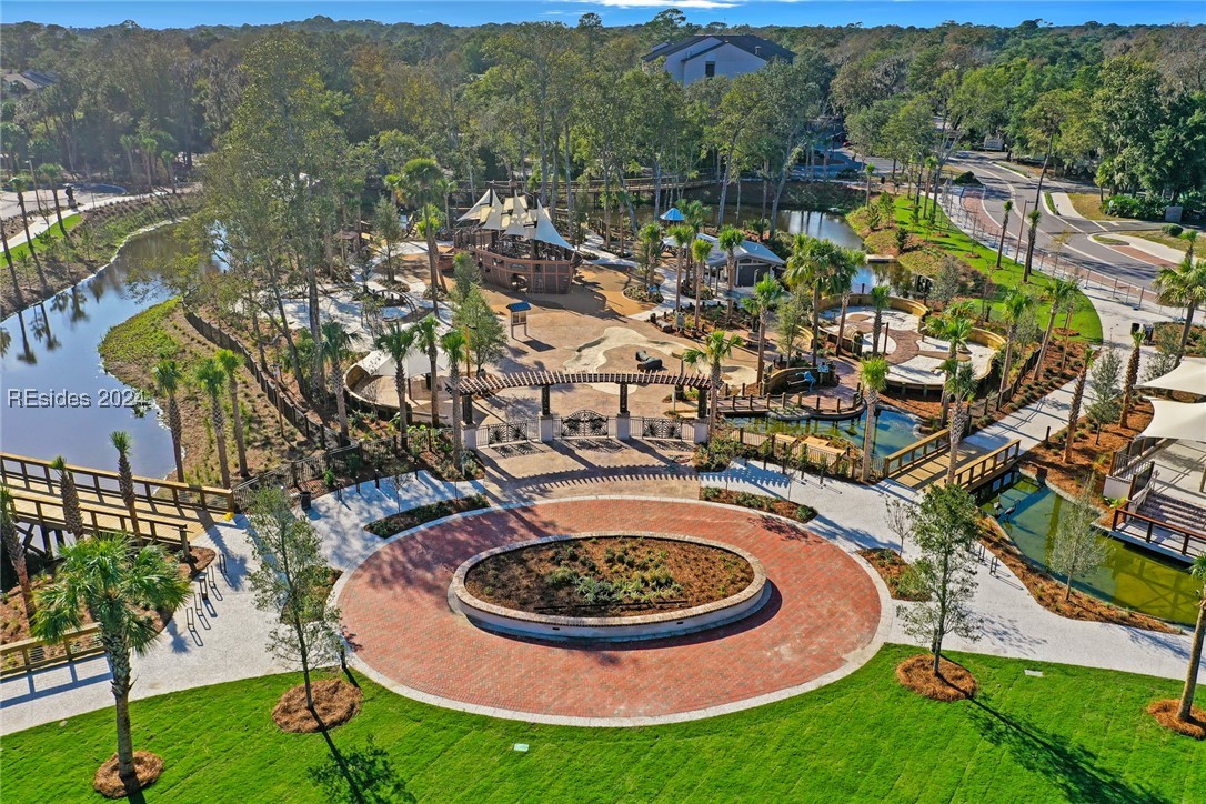 1 Tanglewood Drive Unit: 404