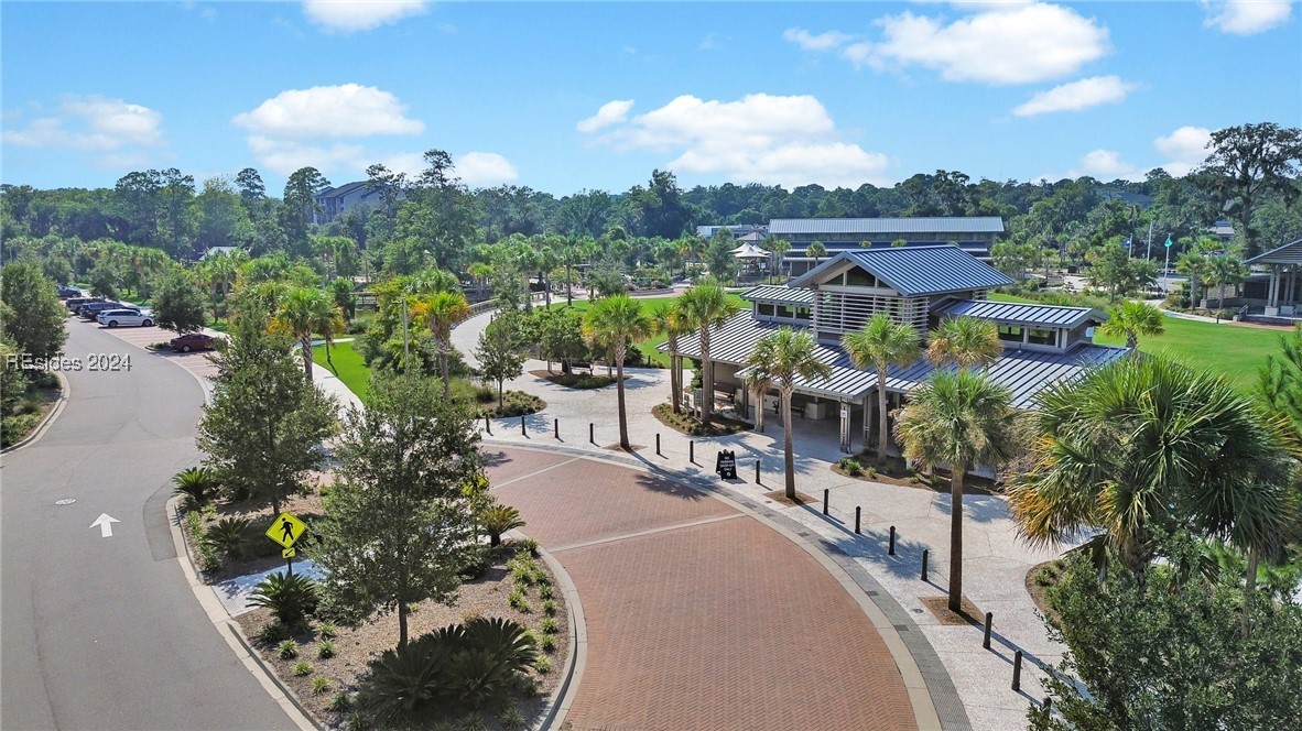 1 Tanglewood Drive Unit: 404