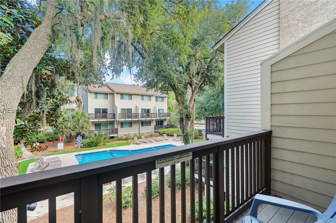 1 Tanglewood Drive Unit: 404