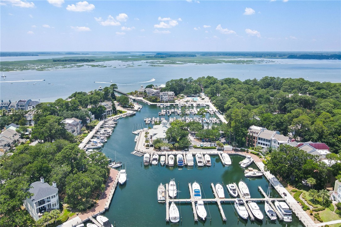 94 Crosstree Drive N