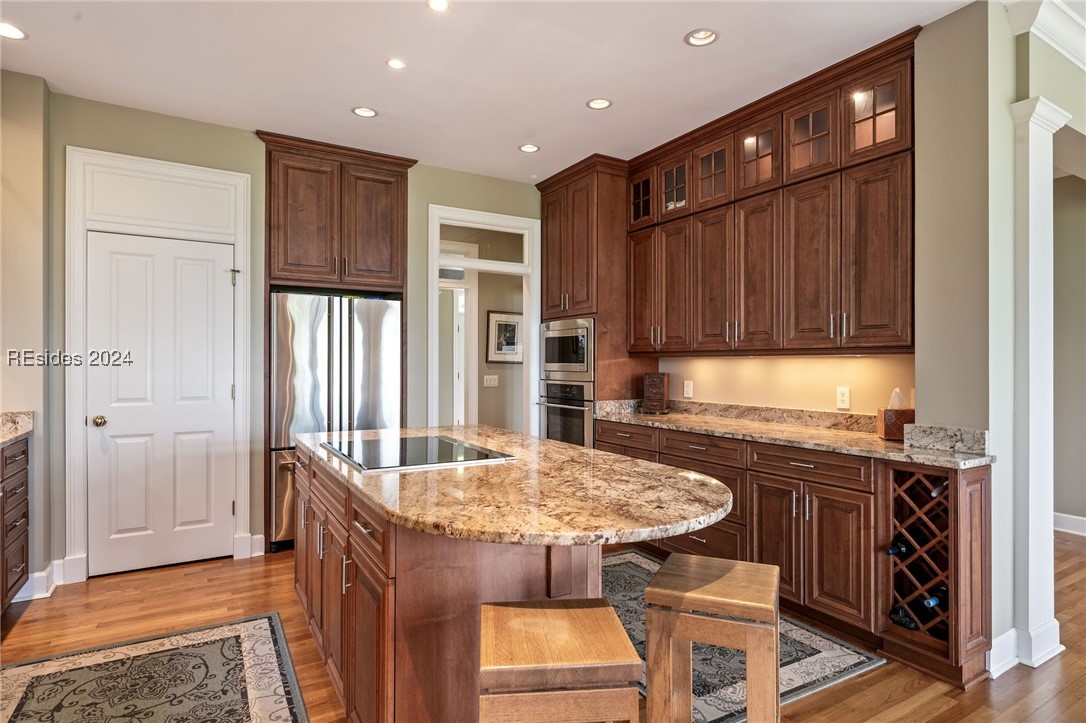 94 Crosstree Drive N