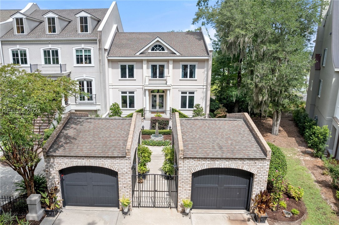 94 Crosstree Drive N