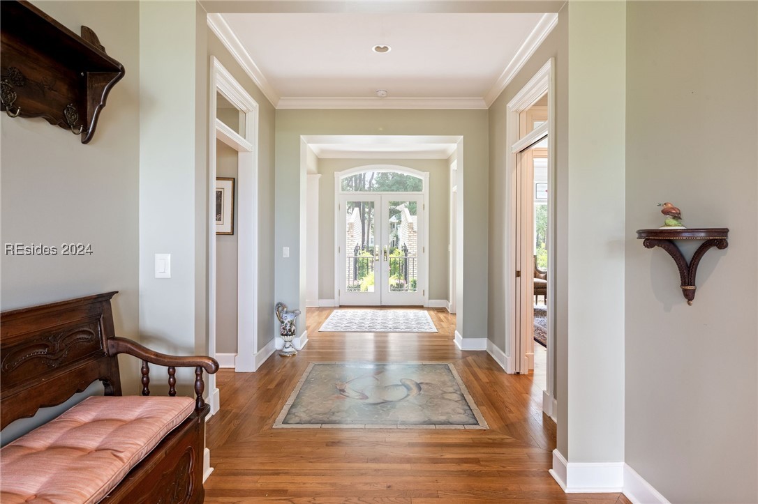 94 Crosstree Drive N