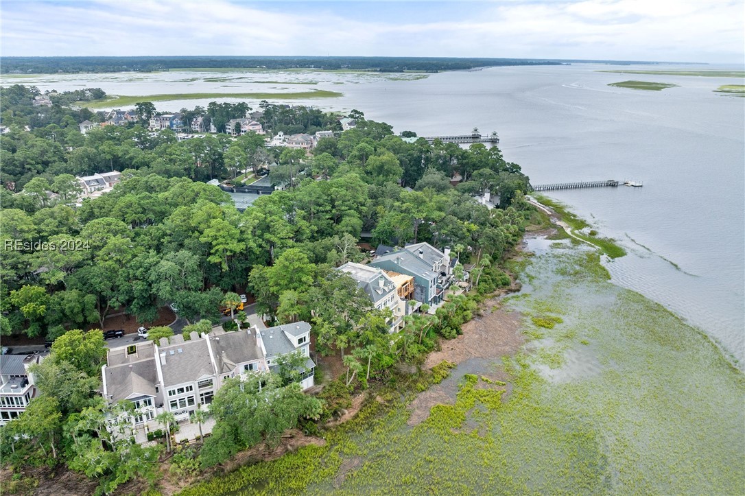 94 Crosstree Drive N