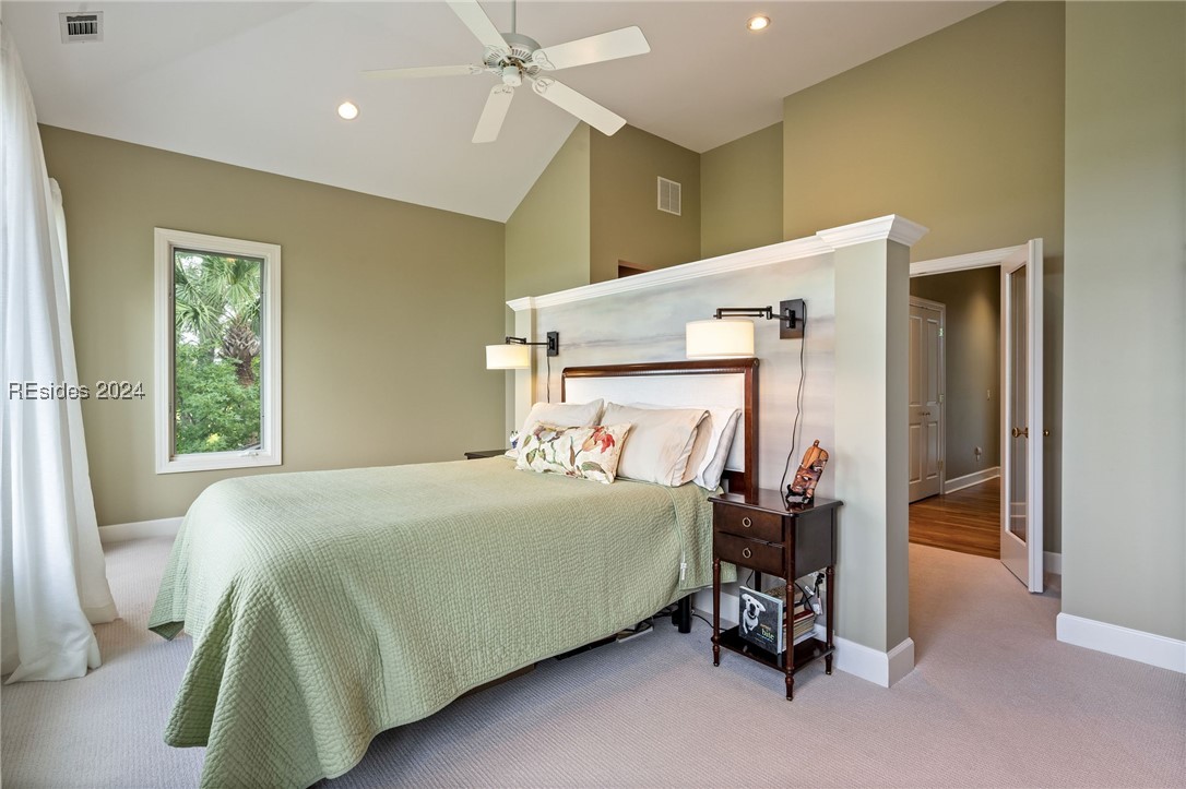 94 Crosstree Drive N