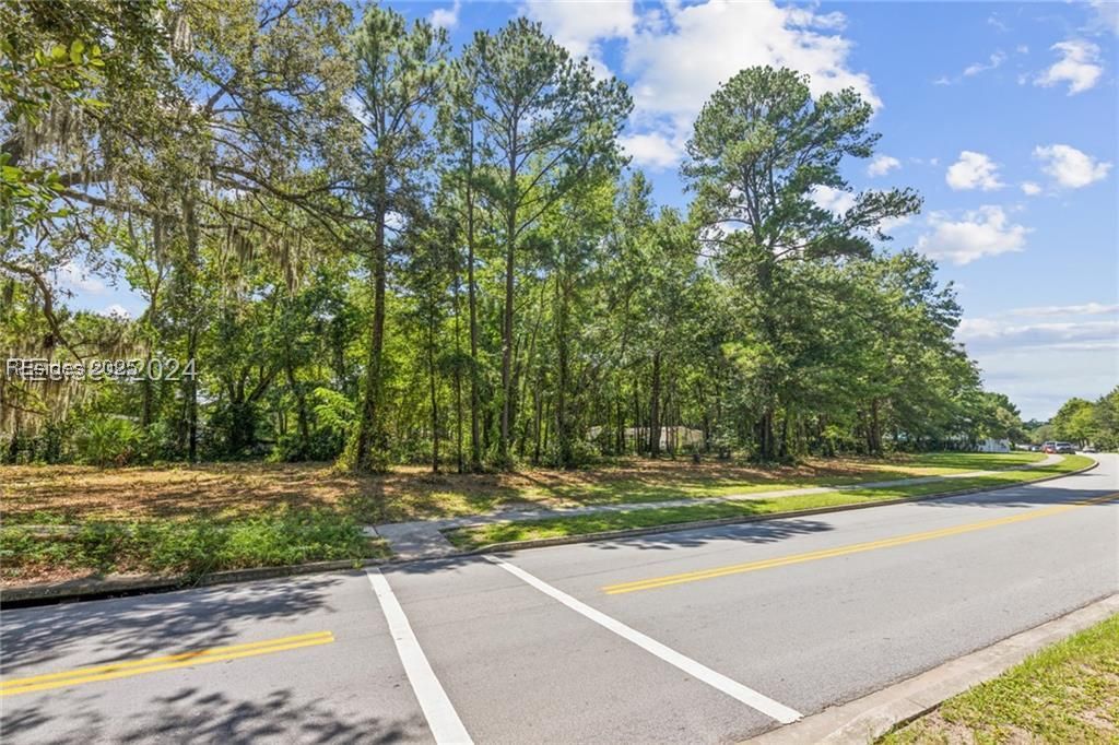 25 9th Avenue