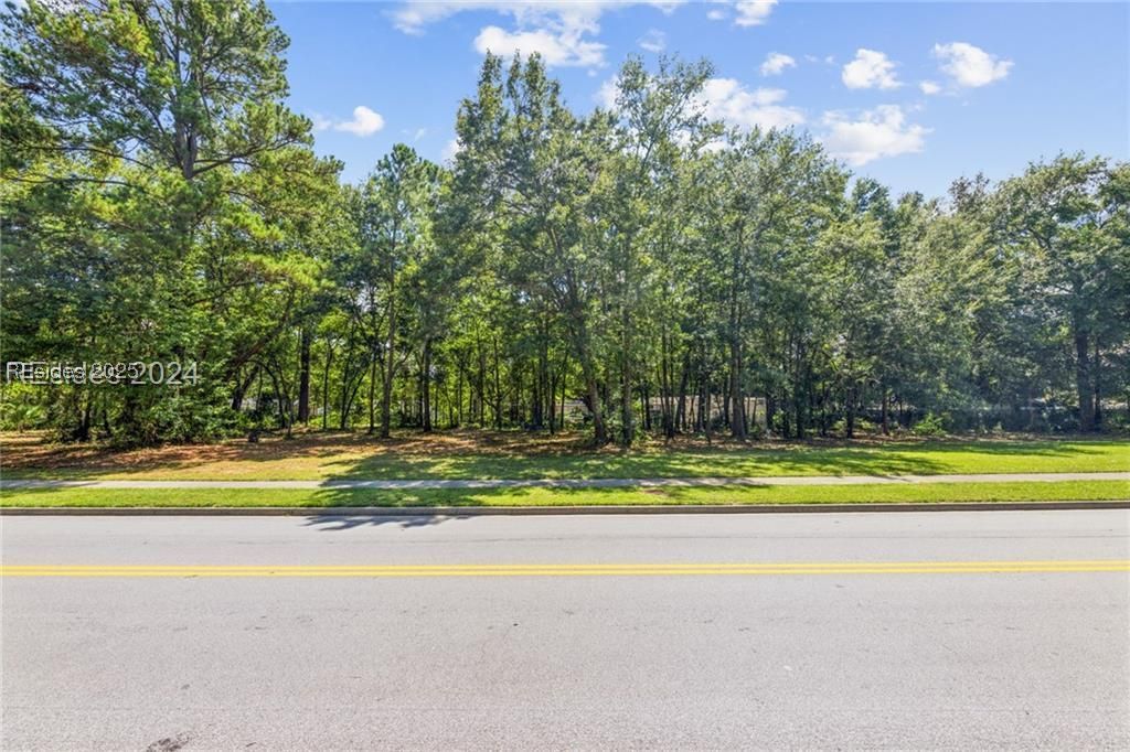 25 9th Avenue