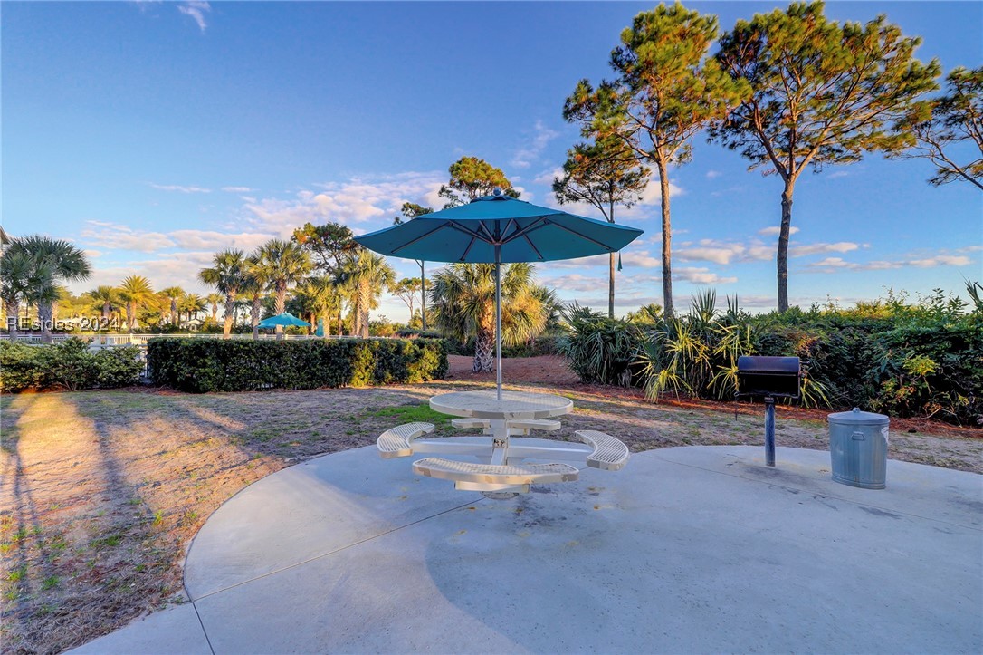 43 S Forest Beach Drive Unit: 321