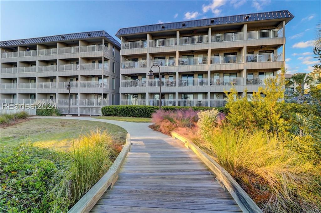 43 S Forest Beach Drive Unit: 321
