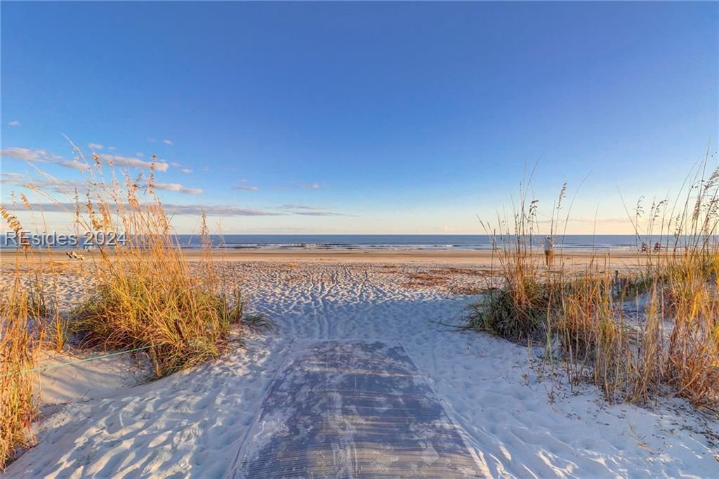 43 S Forest Beach Drive Unit: 321