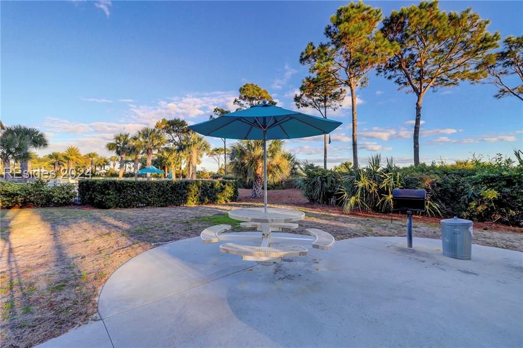 43 S Forest Beach Drive Unit: 321