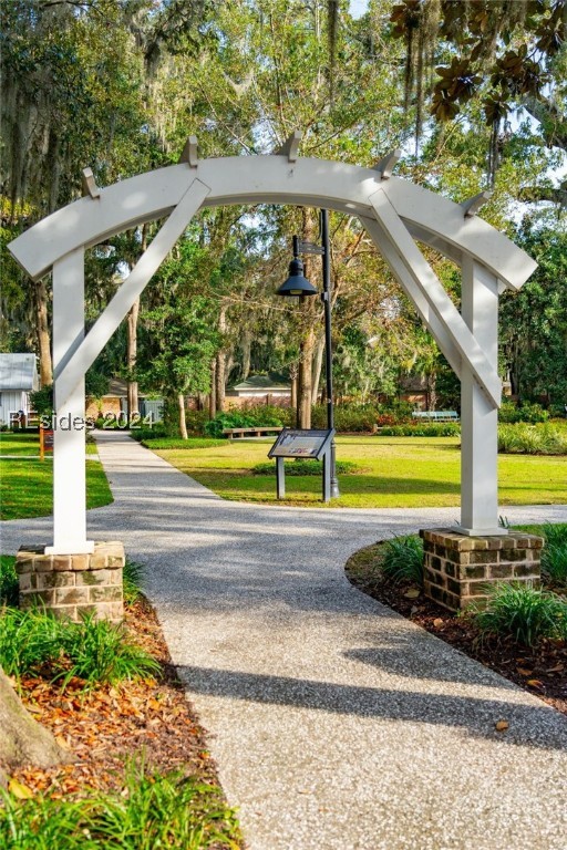 33 B Guerrard Street