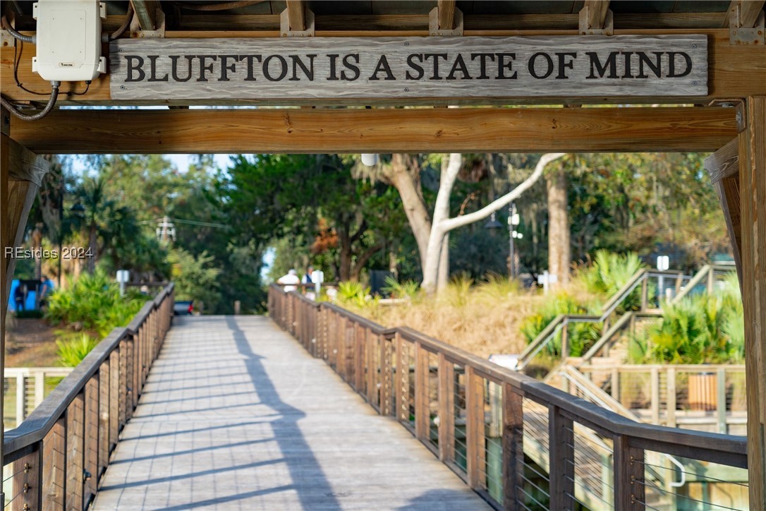 33 B Guerrard Street