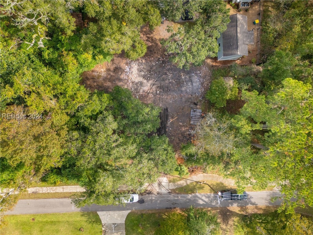 33 B Guerrard Street