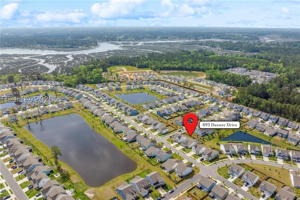 893 Danner Dr
