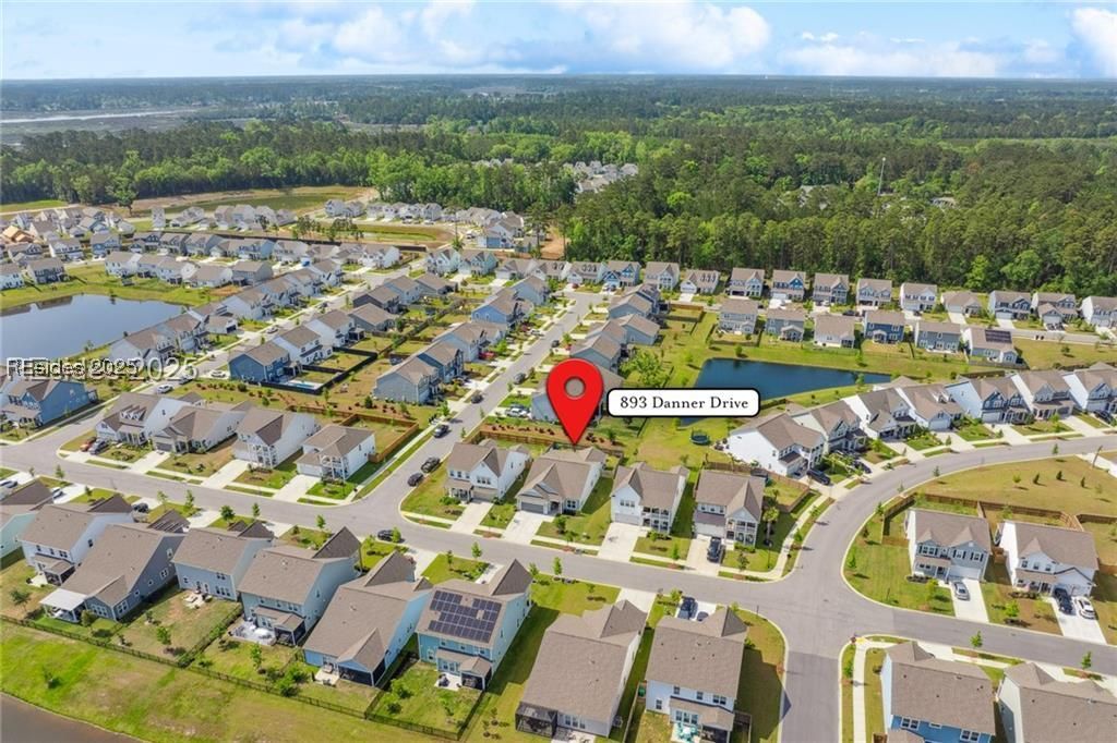 893 Danner Dr
