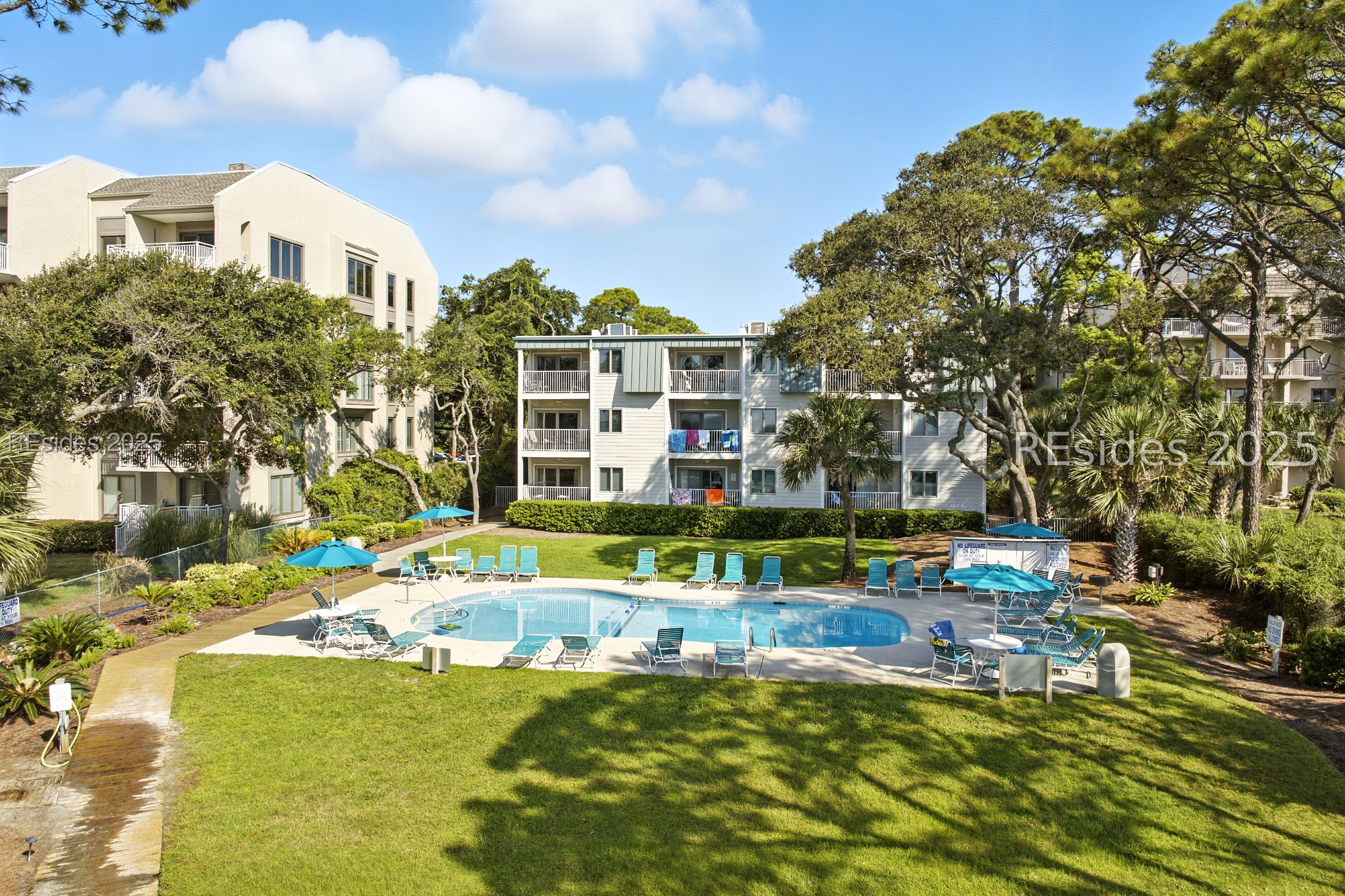 15 Forest Beach Drive Unit: 3B