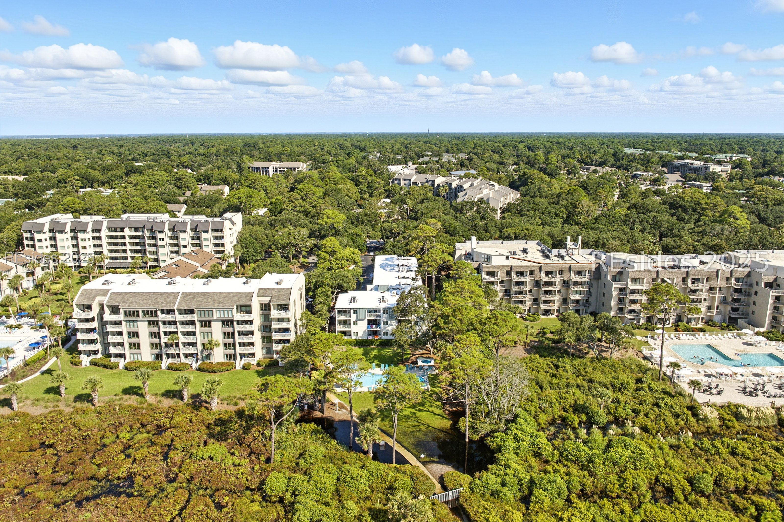 15 Forest Beach Drive Unit: 3B