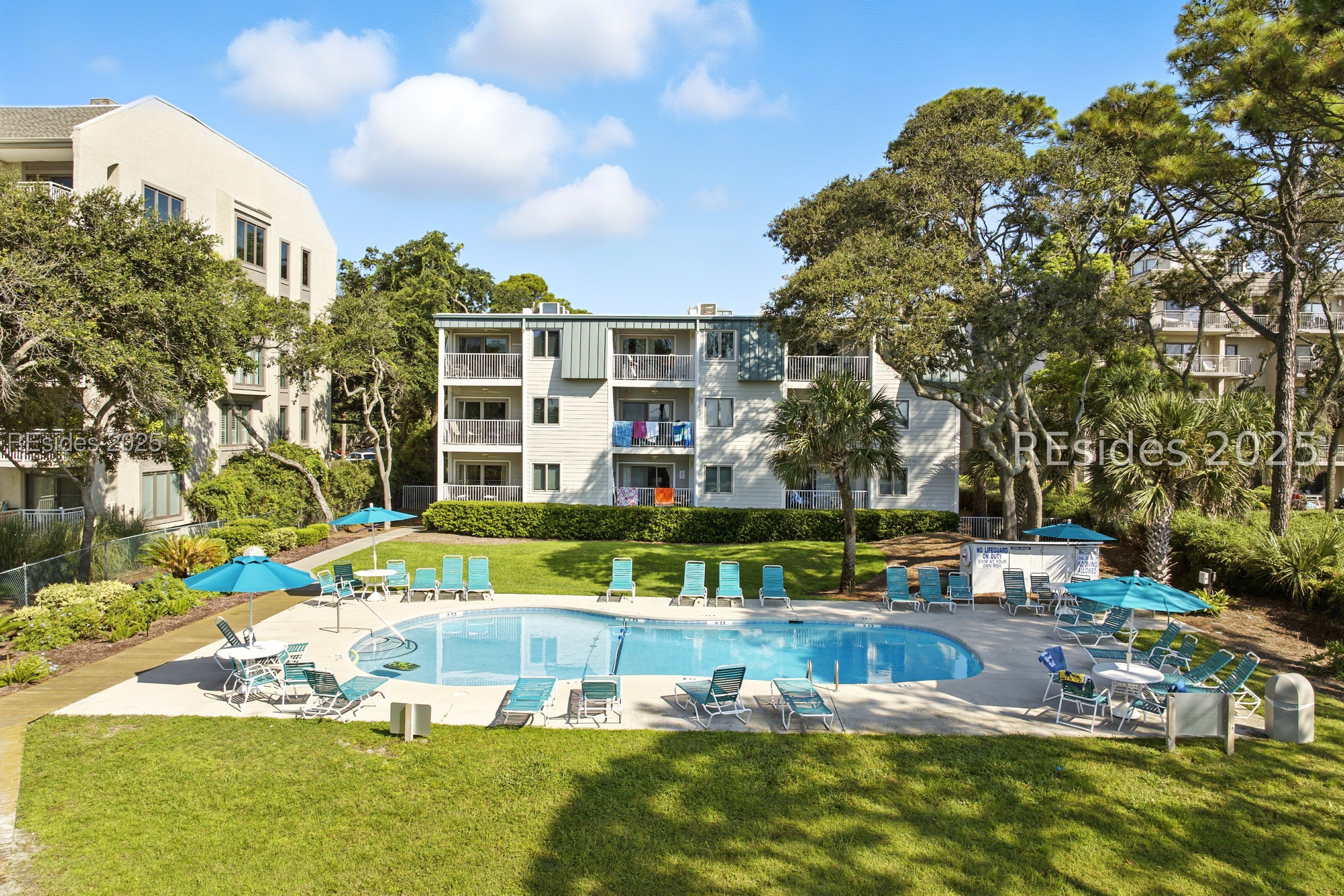 15 Forest Beach Drive Unit: 3B