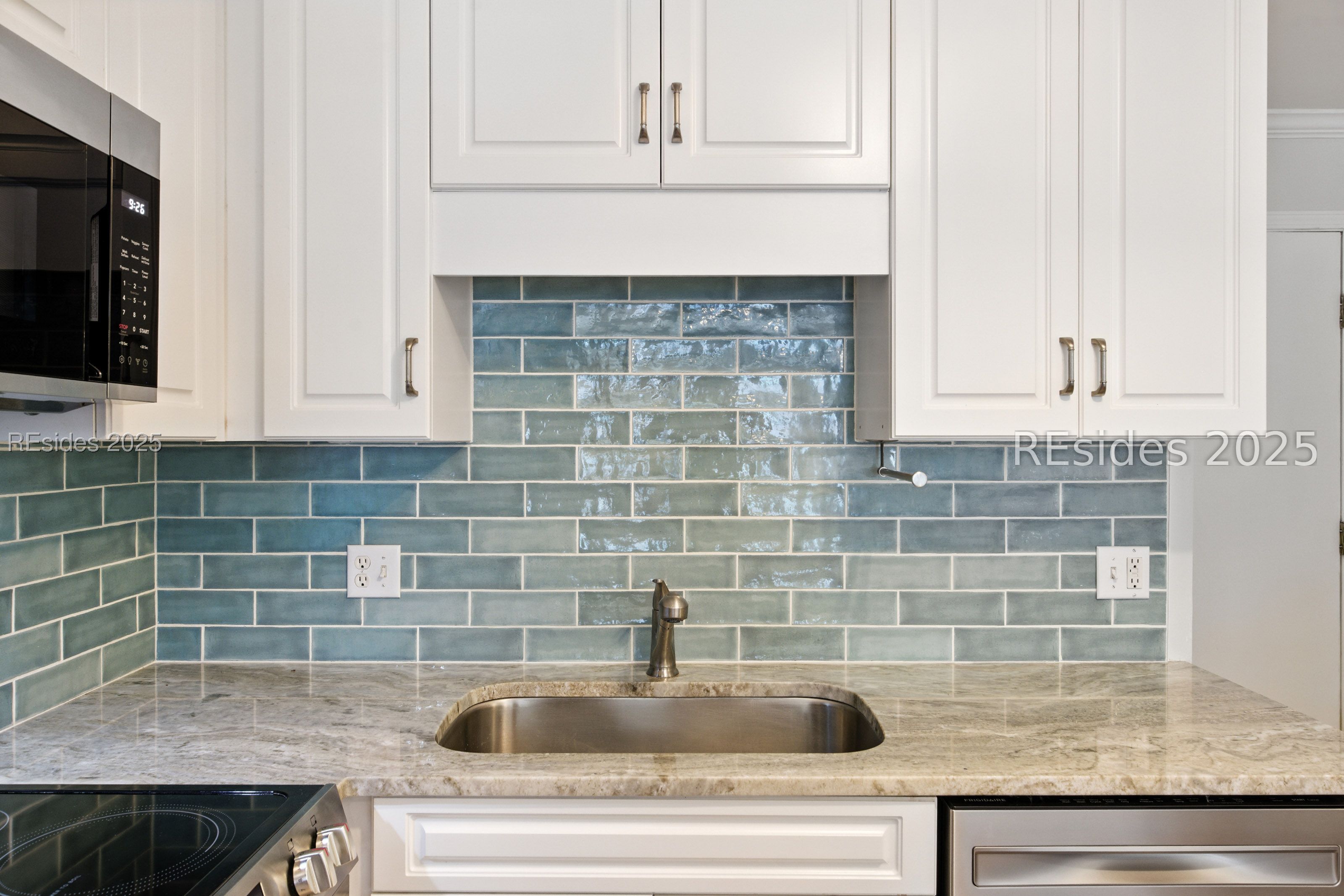 15 Forest Beach Drive Unit: 3B