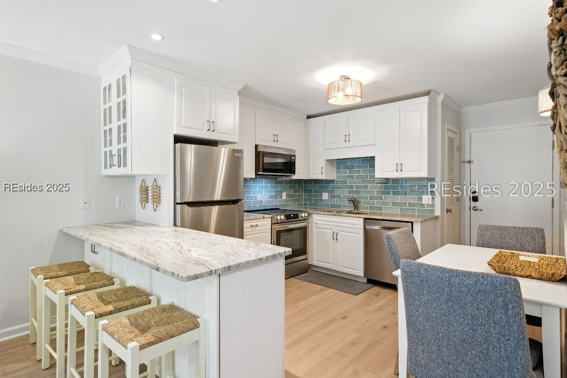 15 Forest Beach Drive Unit: 3B
