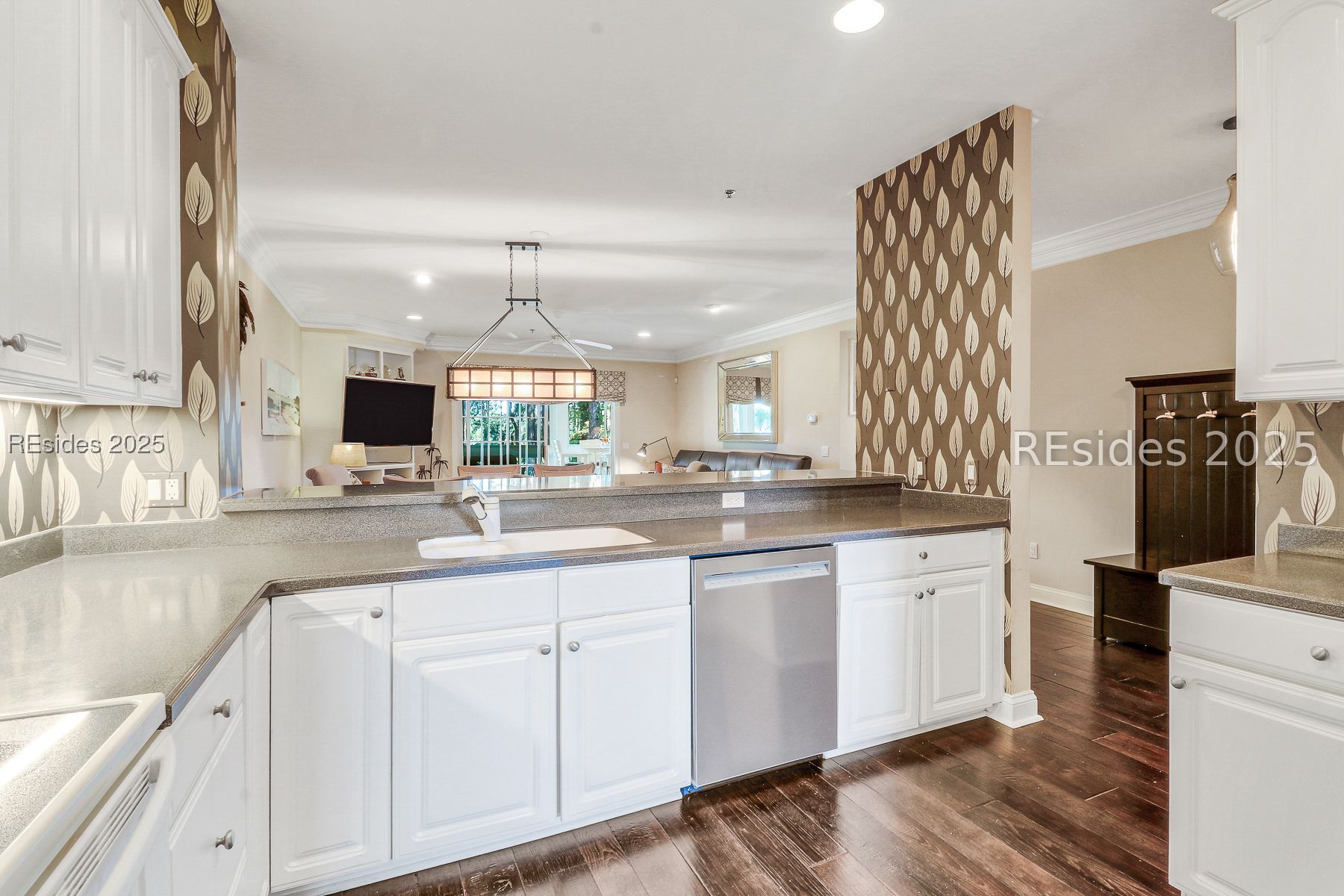 5 Crescent Point Drive Unit: 5B