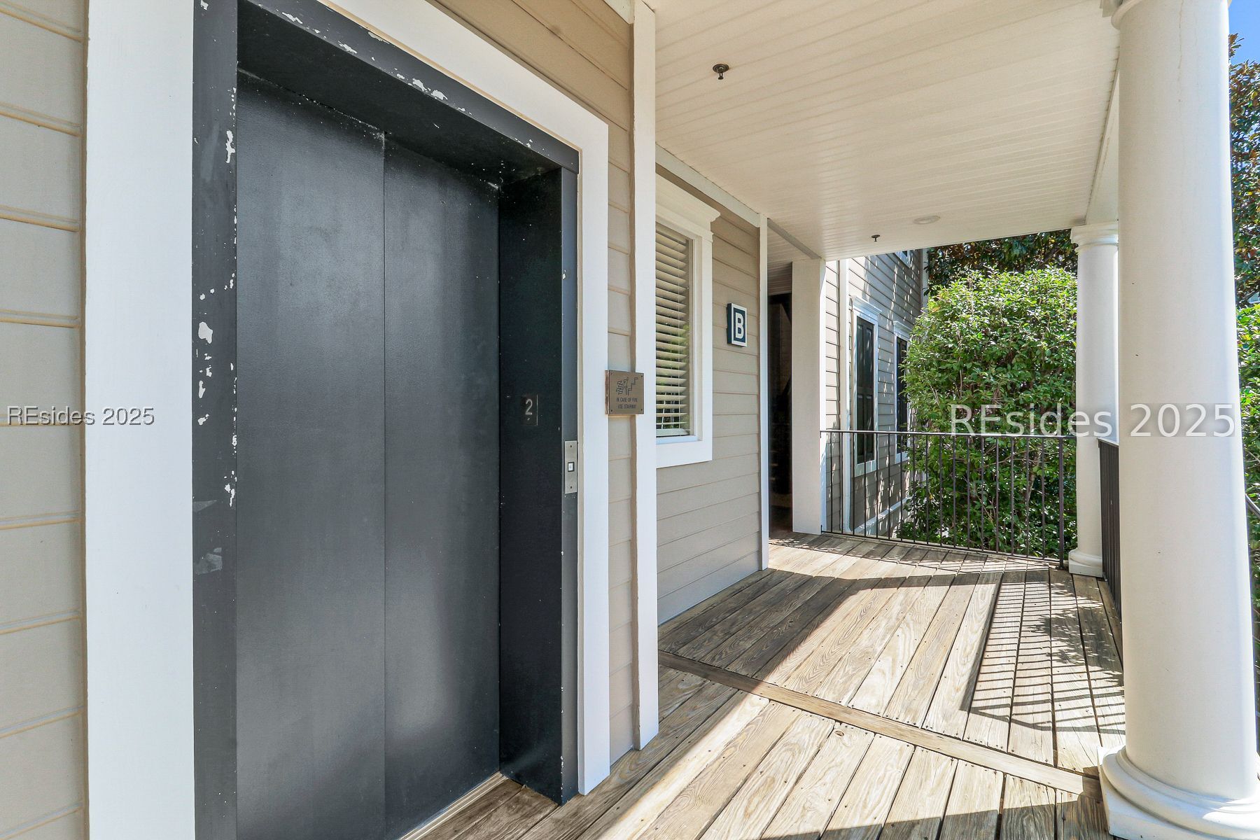 5 Crescent Point Drive Unit: 5B