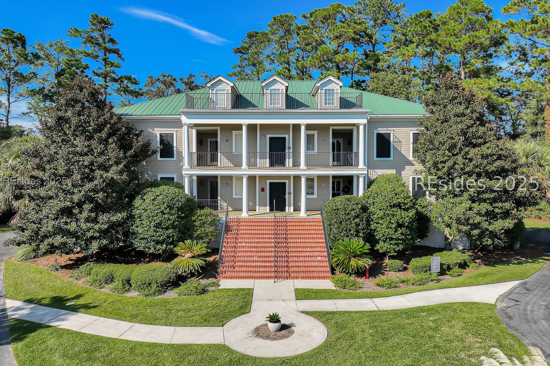 5 Crescent Point Drive Unit: 5B