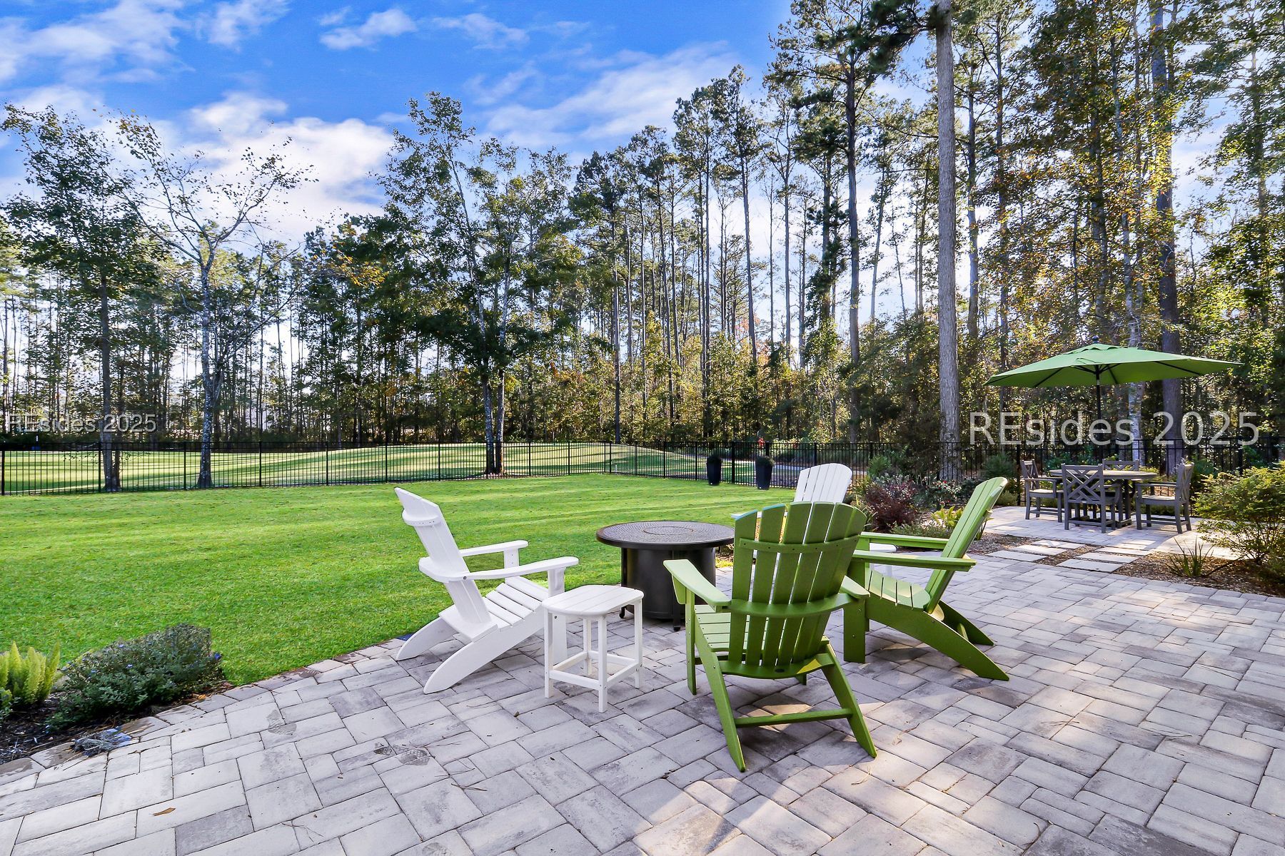 735 Firethorn Lane