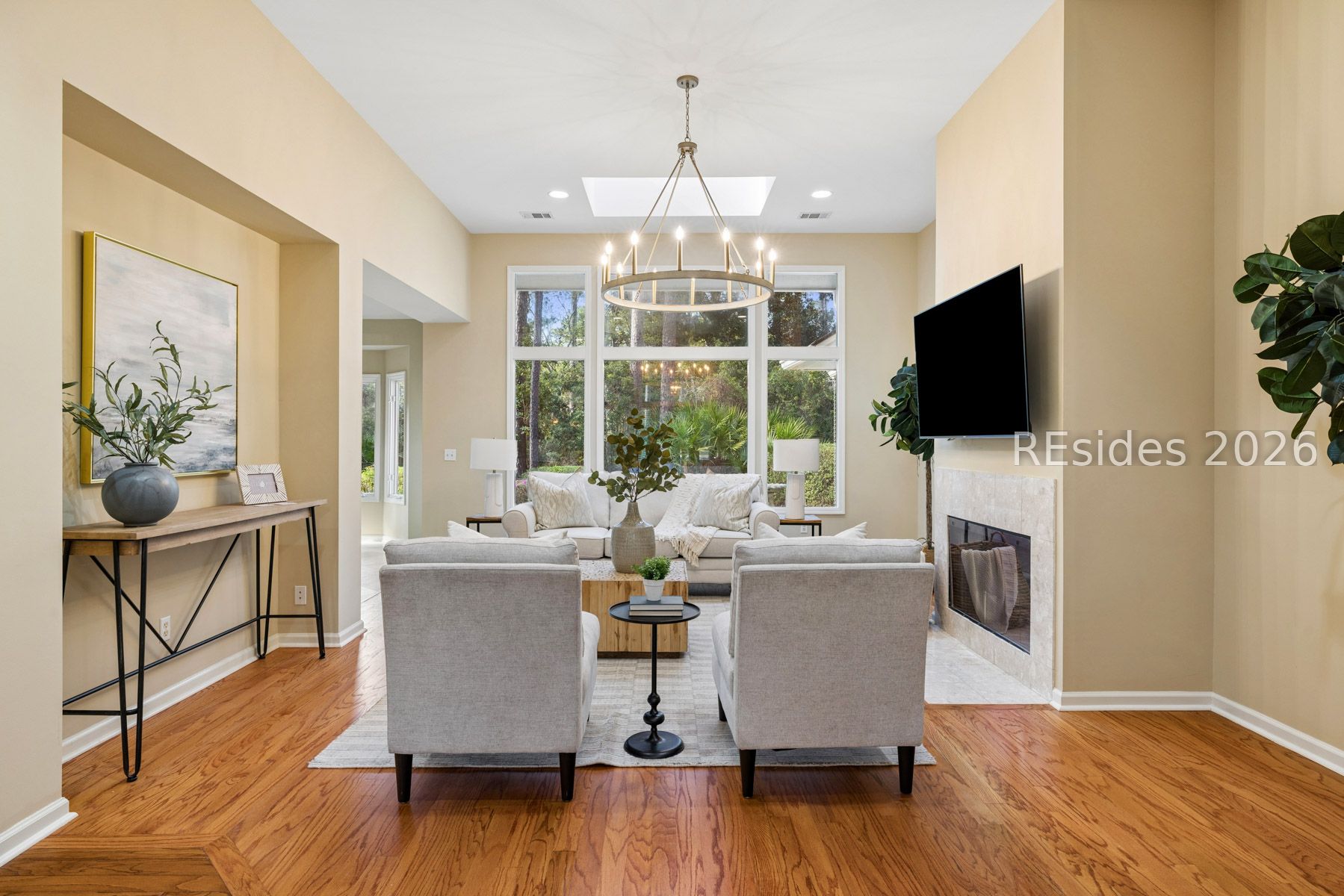 2 Hummingbird Court
