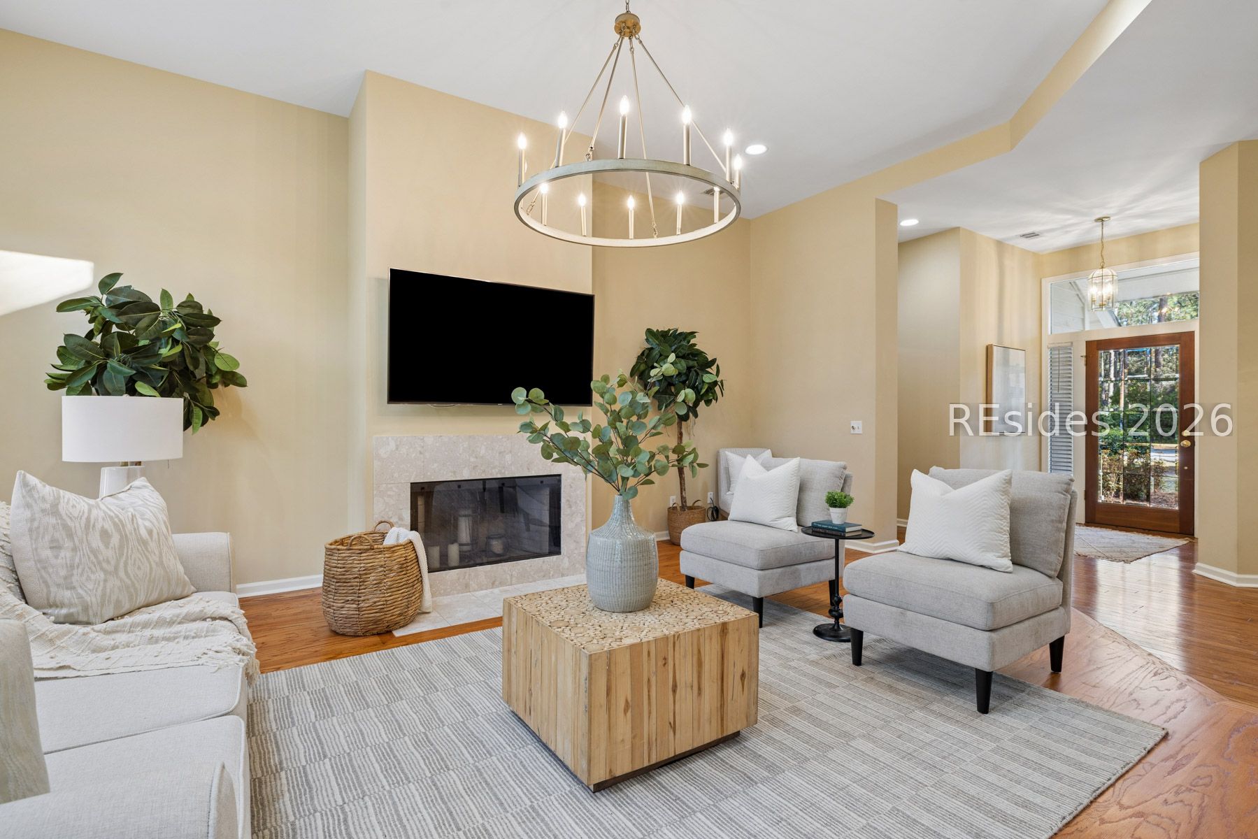 2 Hummingbird Court