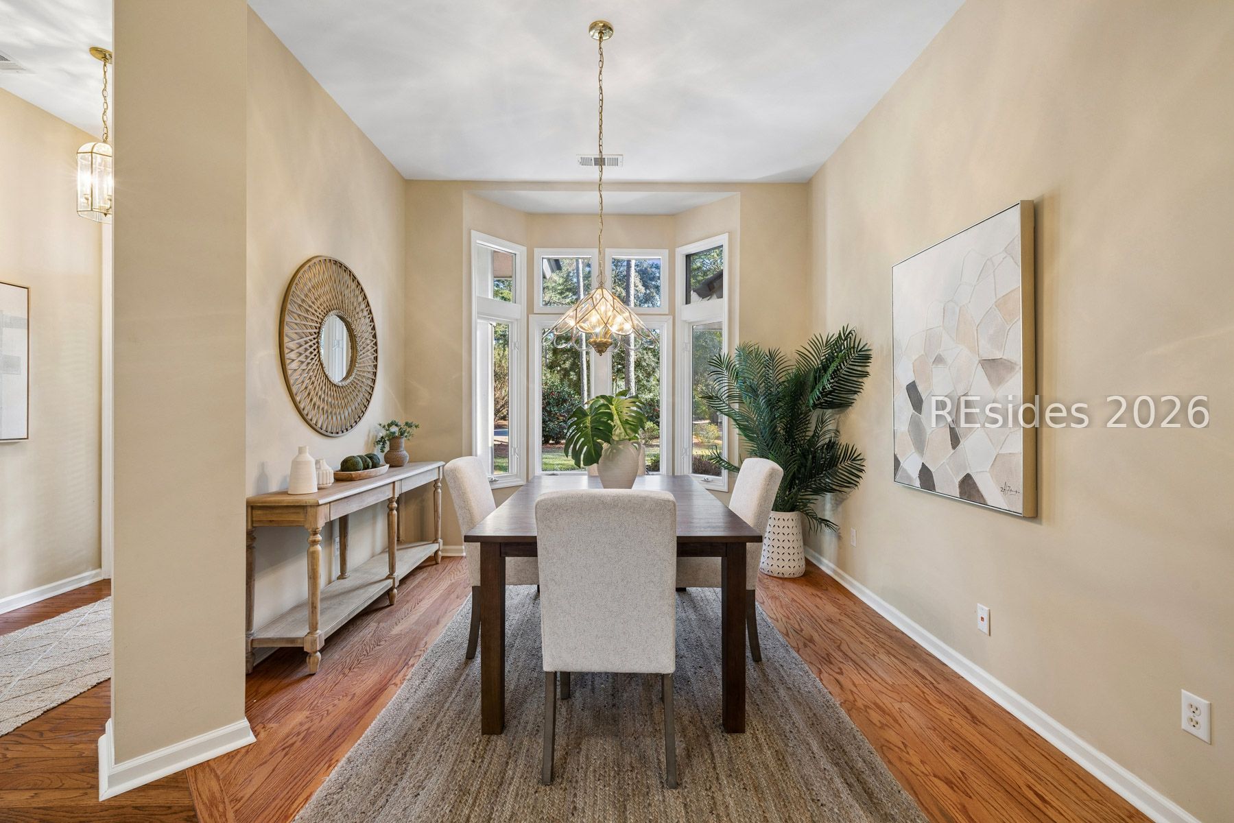 2 Hummingbird Court
