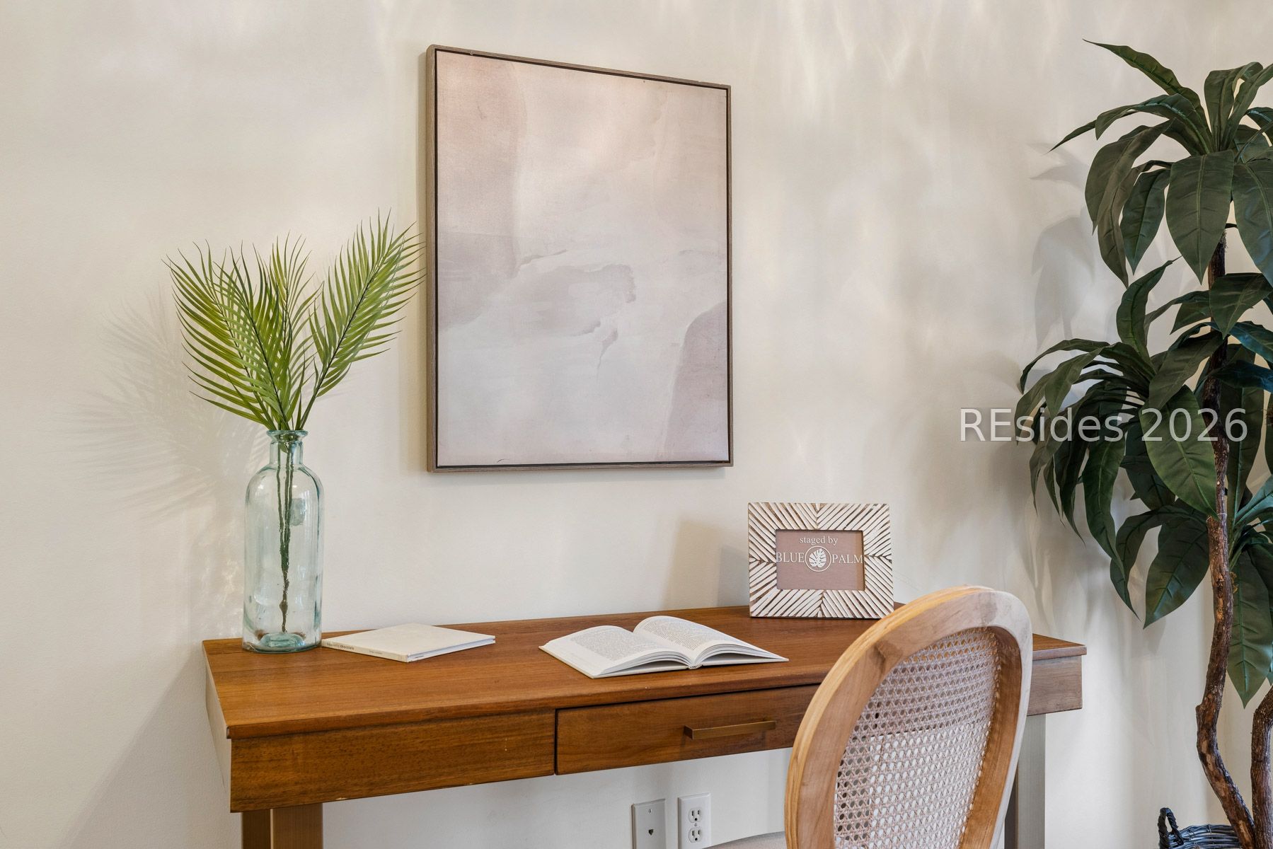 2 Hummingbird Court