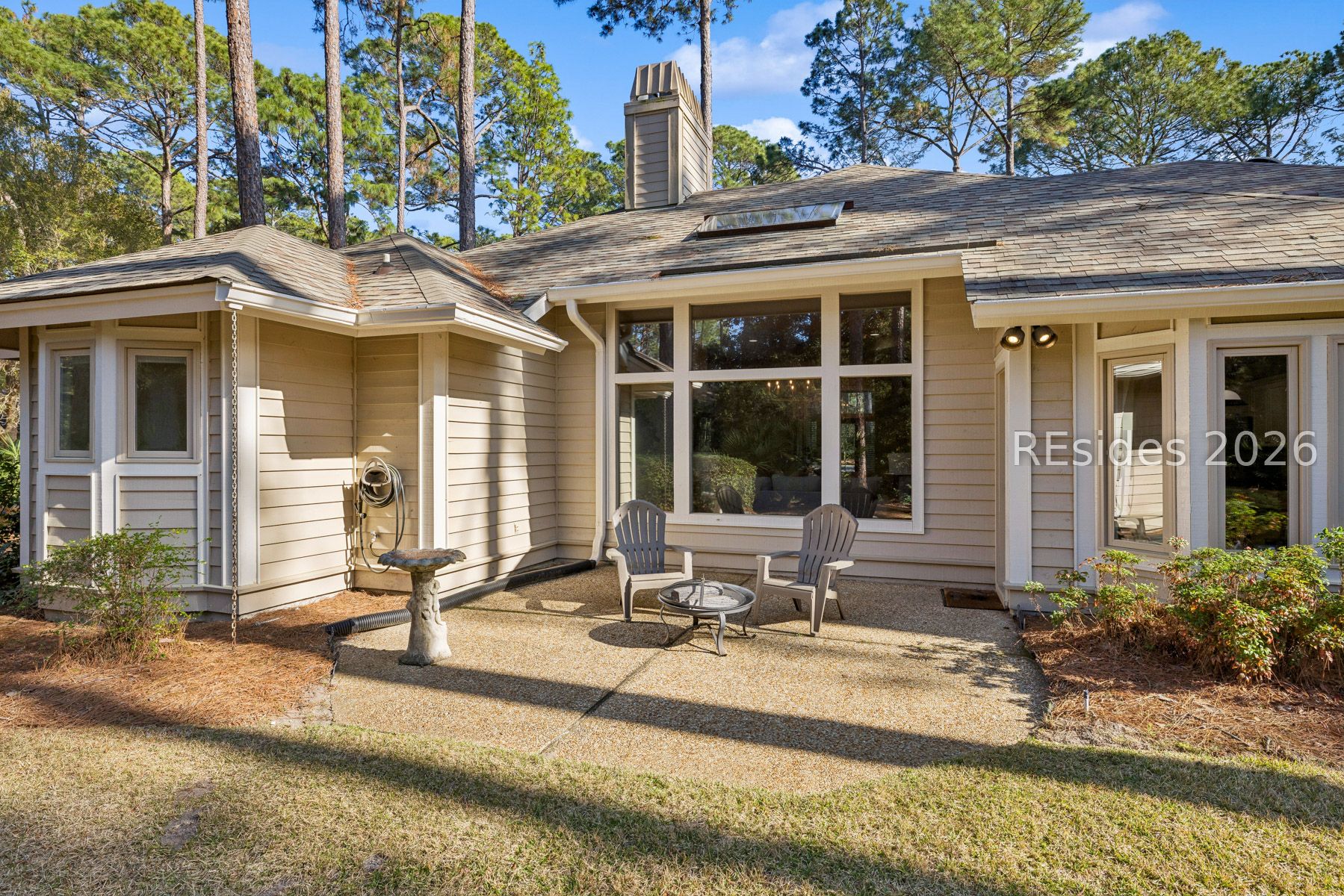 2 Hummingbird Court