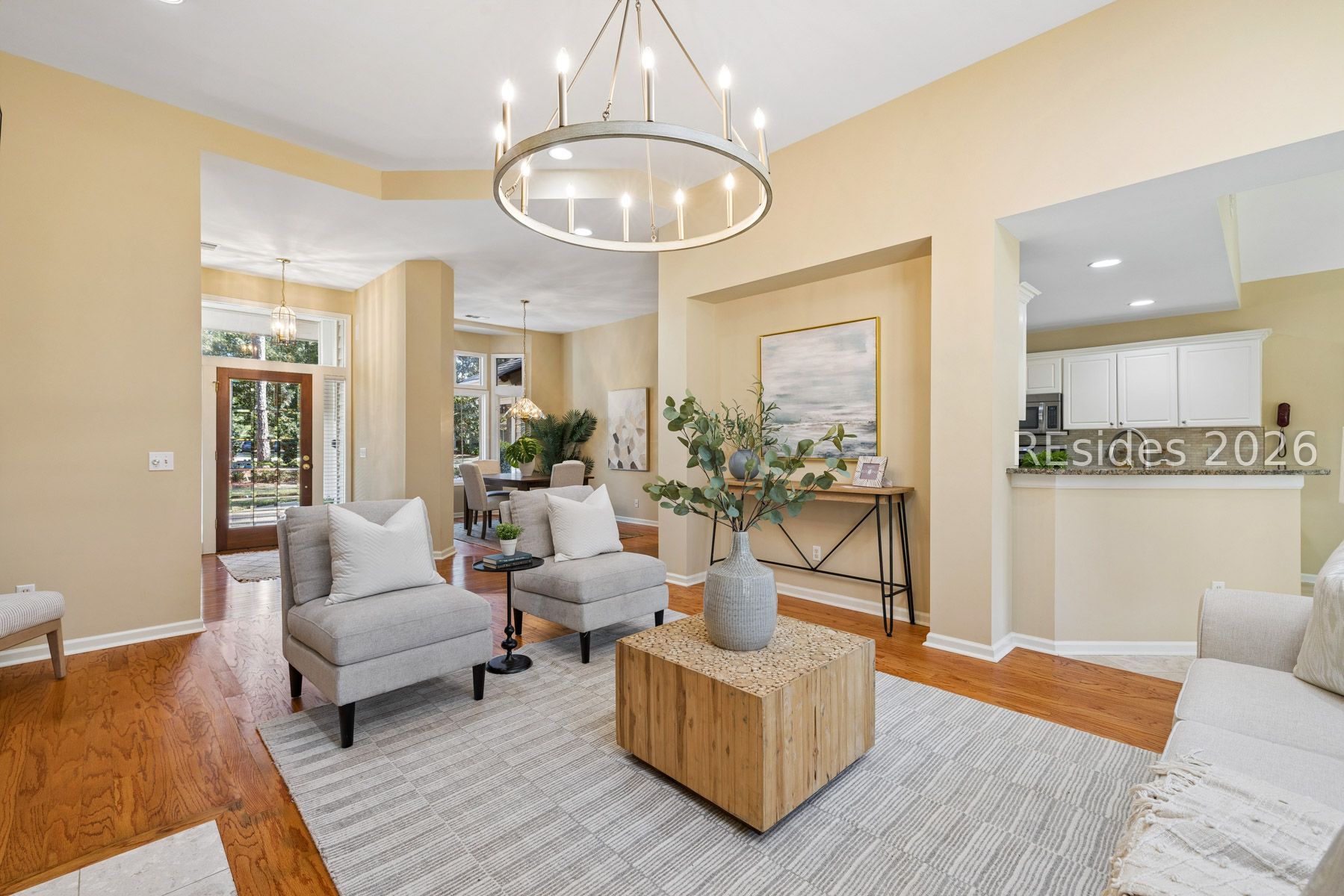 2 Hummingbird Court